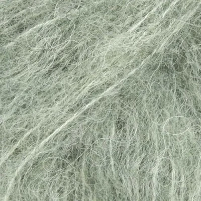 Afbeelding van Superfijne, wollige alpacawol en zijdewol, geborstelde alpacazijde, licht warm, 25,5 g, 130 m per kluwen, 21 saliegroen