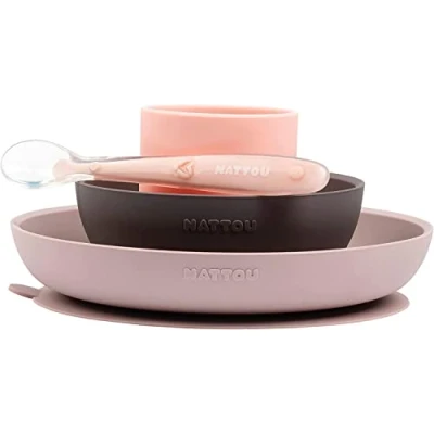 Afbeelding van Nattou Siliconen 4 delig Servies voor Kinderen Bord + Kom Beker Lepel Antislip BPA vrij Roze / Paars