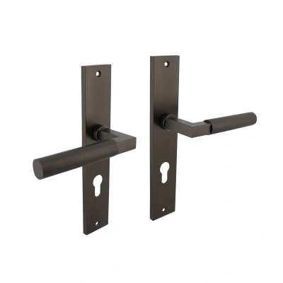 Afbeelding van Intersteel Deurkruk Bau Stil op schild 245x45 mm profielcilindergat 72 antracietgrijs