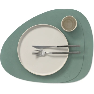 Afbeelding van LIND DNA Placemats Nupo Leer Pastel Green Curved 44 x 37 cm 2 Stuks