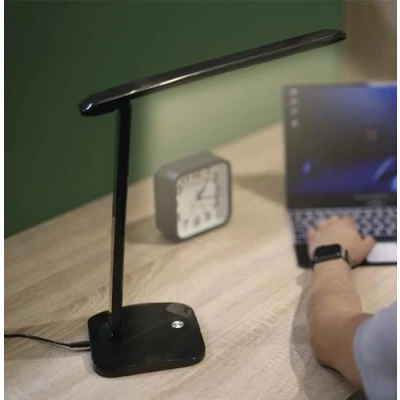Afbeelding van EMOS CHASE LED tafellamp dimbaar 7,8 W helderheid max. 450 lm lichtkleur instelbaar 2700 6500 K lamparm opvouwbaar 1,5 m netsnoer CRI&gt; 80 verlichtingsduur 3000 u zwart
