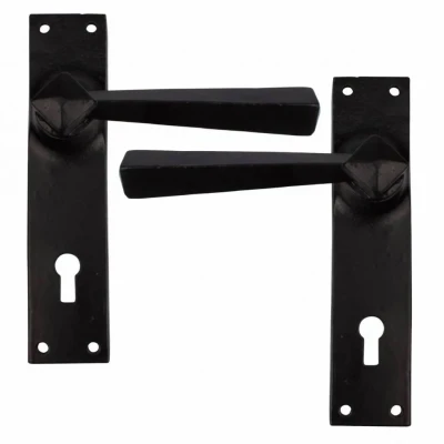Afbeelding van Good in Style Deurkruk op schild kastslot pc maat 72