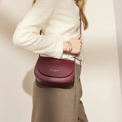 Image de Isabel Bernard Montmartre Manon sac à bandoulière en cuir de naturel bordeaux rouge pour dames