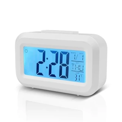 Afbeelding van Baxcdyswe Nachtkastwekker, batterijklok, digitale wekker met datumweergave, temperatuur, sluimerfunctie voor slaapkamer, kantoor, reizen (wit)