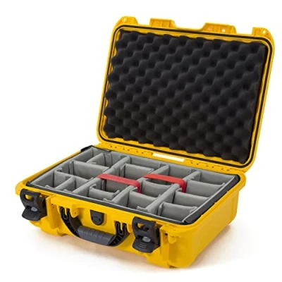 Afbeelding van Nanuk 925 Case w/padded divider Yellow