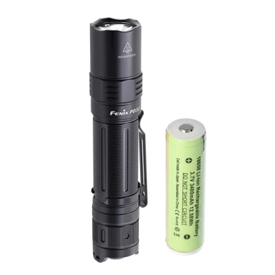 Afbeelding van Fenix PD32 V2.0 LED zaklamp met 1200 lumen, 395 meter lichtbereik, inclusief 3400mAh accu