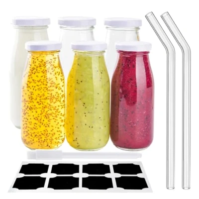 Afbeelding van 6 kleine glazen melkflessen van 250 ml met deksel, herbruikbare sapflessen rietjes, etiketten en whiteboard pen voor