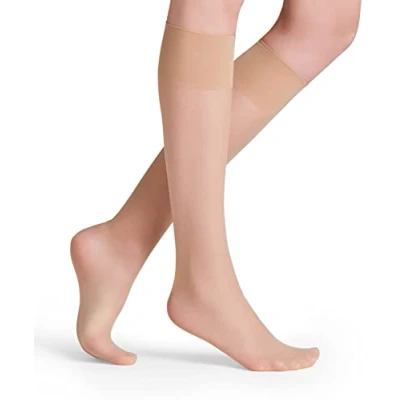 Afbeelding van FALKE Zijdeglad 15 DEN transparante uni, 1 paar lange damessokken (1 stuk), beige (Crystal 4409)