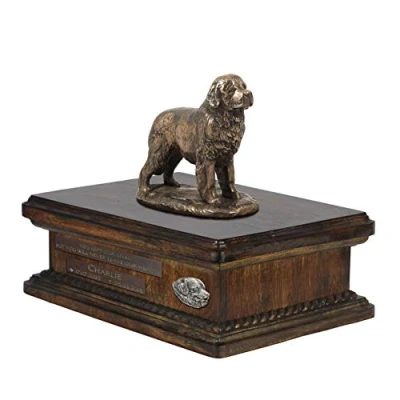 Afbeelding van Persoonlijke urn hond voor Newfoundlanders met hondenstandbeeld en houten ontwerp