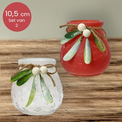 Afbeelding van Glazen waxinelichthouders met blaadjes en bessen Duo pack Ø10,2 x 10,5 cm kerstdecoratie kerst luxe theelichthouder voor kaarsjes