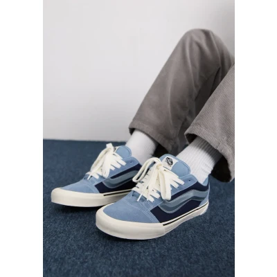 Afbeelding van Vans KNU Skool Unisex Skateschoenen, Maat: 44, Dark blue Veloursleer