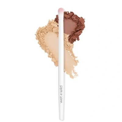Afbeelding van Wet &#039;n Wild Crease Brush VEGAN Oogschaduwkwast Make up Kwast Arcadeboog 10 g