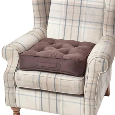 Afbeelding van Homescapes Comfortabel fauteuilkussen met velours bekleding bruin zitkussen, 50 x cm