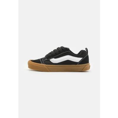 Afbeelding van Vans KNU Skool Unisex Skateschoenen, Maat: 36.5, Black Schoenen