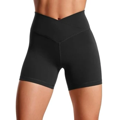 Afbeelding van CRZ yoga Dames Butterluxe crossovers hoge taille training biker shorts 13 cm, zwart.