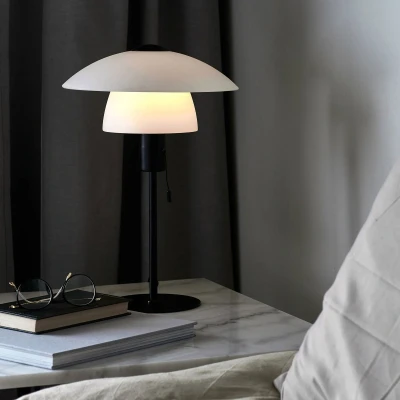 Afbeelding van Tafellamp Verona, wit en zwart