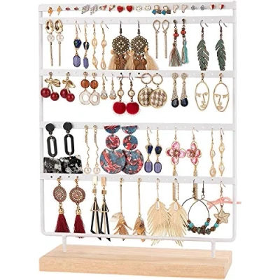 Afbeelding van QILICZ Sieradenstandaard, oorringstandaard, 100 gaten, 5 dier, metalen oorbel organizer met houten basis, witte oorstekers, display, sieradenhouder, 35 x 27 cm