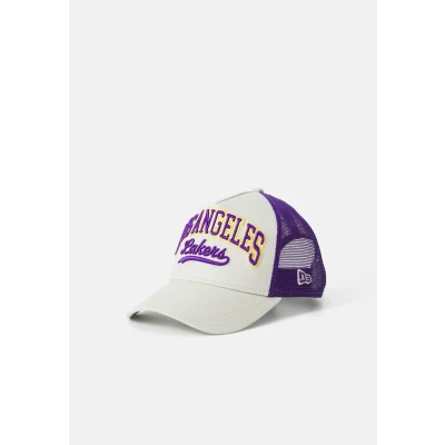 Afbeelding van LA Lakers NBA Script Cream 9FORTY E Frame Trucker Adjustable Cap