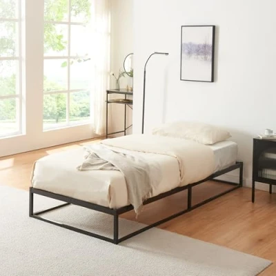 Afbeelding van Metalen bed eenpersoonsbed Trerunta met bedbodem 90x200 cm zwart [en.casa]