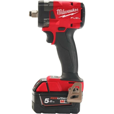 Image de MILWAUKEE M18 FIW2F12 502X Clé à chocs compacte sans fil FUEL 1/2&quot; avec bague de frottement en HD Box (2x batterie 5.0Ah + charg