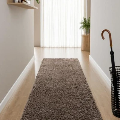 Afbeelding van Interiyou Sofia Hoogpolig tapijt 80x250 cm taupe pluizig effen wasbaar antislip zacht