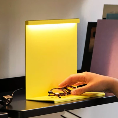 Afbeelding van HAY LBM LED tafellamp met dimmer, titaniumgeel