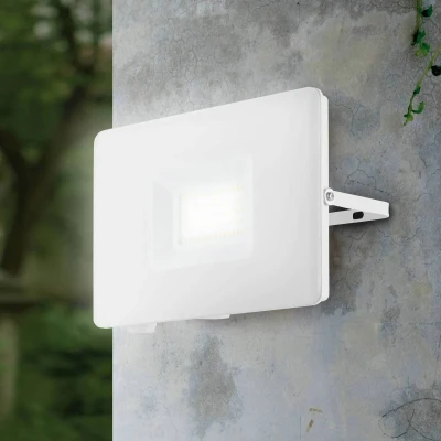Afbeelding van EGLO LED buitenspot Faedo 3, 1 lichtpunt, muurspot van aluminium, kleur: wit, glas: helder, 50 watt, IP65