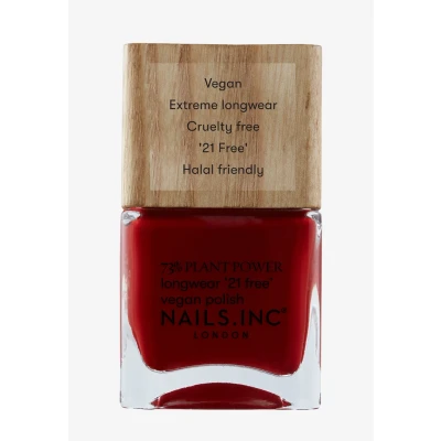 Afbeelding van Nails Inc SWEAR BY SALUTATION Plant Power Veganistische nagellak 73% plantaardige basis, 100% veganistisch en dierproefvrij perfecte manicure, donkerrood voor nail art