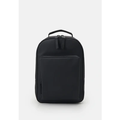 Afbeelding van Rains Book Daypack W3 black backpack