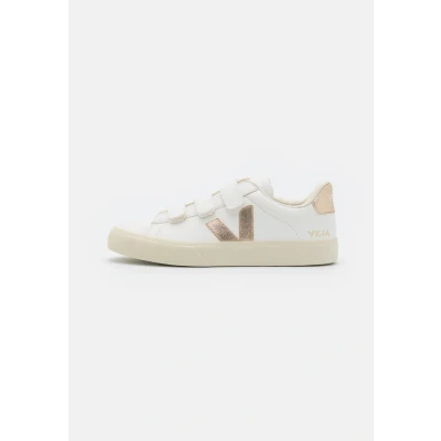 Afbeelding van Veja Recife LOGO Sneakers laag, Dames, Maat: 39, Extra white/platine Leer en textiel