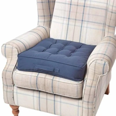 Afbeelding van Homescapes Comfortabel fauteuilkussen met katoenen hoes zitkussen donkerblauw, 50 x cm
