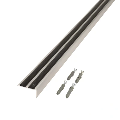 Afbeelding van Trapneusprofiel 1200 x 36 20 mm zilverkleurig