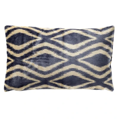 Afbeelding van Hoii AMORA Sierkussen 30x50 cm Insignia Blue Blauw met duurzame kussenvulling
