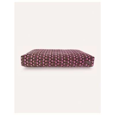 Afbeelding van Dogguo hondenkussen retro wave print groen/roze