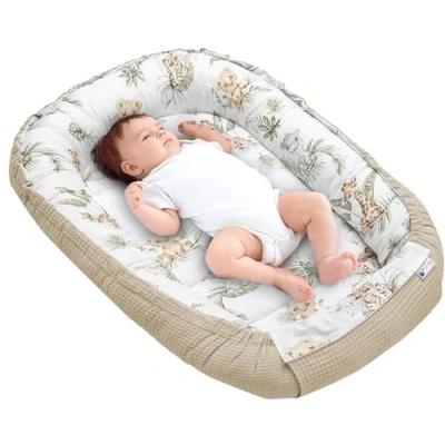 Image de Medi Partners Reducteur de Lit Bebe Réducteur Bébé 100x60x15cm Cocon et Naissance couffin Nid d&#039;ange 100% Coton Gaufre (Safari avec Gris Gaufre)