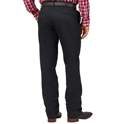 Afbeelding van Wrangler Riata Pleated Relaxed Fit Casual Herenbroek, zwart.
