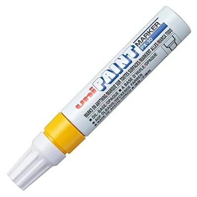 Afbeelding van UNI Paint PX 30 Gele Marker 4 8,5 mm beitelpunt Verfstift op oliebasis, geschikt voor vele ondergronden zoals; glas, papier, ceramiek, plastic of metaal