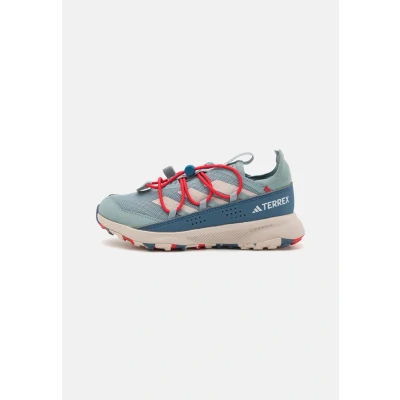 Afbeelding van Adidas Terrex Voyager 21 HEAT.RDY Travel Unisex Outdoorschoenen voor kinderen, Maat: 38, Magic grey/putty mauve/pure ruby Imitatieleer/ textiel