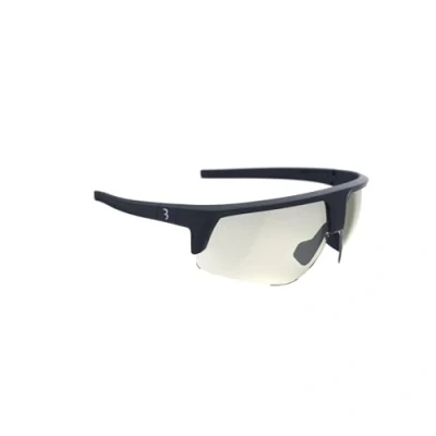Afbeelding van BBB Cycling Comet PH Fietsbril Meekleurende Glazen Duurzame Sportbril Heren en Dames Wielrenbril voor Race, MTB &amp; Gravel Fotochromatische Zonnebril Mat Zwart BSG 75PH