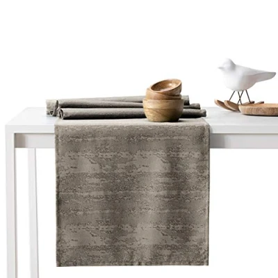 Afbeelding van AmeliaHome Tafelloper 30 x 100 cm lotuseffect waterafstotend slangenhuid cappuccino Vesta