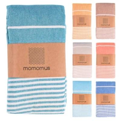 Afbeelding van MOMOMUS XXL stranddoek met franjes en 100% katoen, ideaal als groot zandvrij strandlaken, picknickdeken, zandvrije reuzenpareo, zwembadmat, zeegroen, 210 x 240 cm