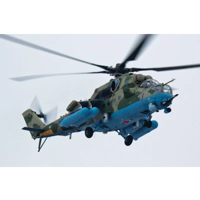 Afbeelding van 1:48 Zvezda 4813 Mil Mi 35M Russian Attack Helicopter Plastic Modelbouwpakket