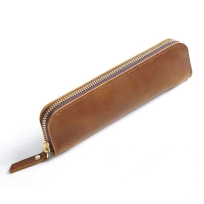 Afbeelding van DONGKER Vintage leren etui met 4 pennenlussen en ritssluiting voor pen, penseel enz., Bruin, Classic