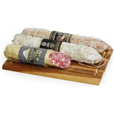 Afbeelding van Cadeauplank Passione Salame Trio Salumi Pasini® 1 Salami Campagnolo 600 g + Gran Filetto 700 Felino IGP Trancio 350 Snijplank van acacia inbegrepen