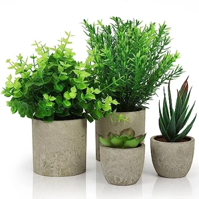Afbeelding van Belle Vous 4 Pak Artificiële Binnen Potplanten Kleine Nep Plastic Eucalyptus, Slangen Tong Gras &amp; Vetplanten Faux Groen voor Kantoor, Bureau/Tafel, Slaapkamer, Keuken, Huisdecoratie