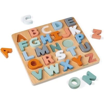 Afbeelding van Janod Sweet Cocoon Houten Alfabet Puzzel Met Krijtbord Op De Achterkant Om Het Schrijven Van Letters Te Oefenen! Geschikt Vanaf 2 Jaar