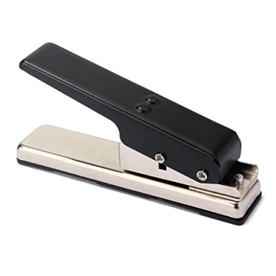 Afbeelding van Alnicov Gitaarplectrum perforator van kunststof, werkt perfect op ABS, PVC, oude creditcards