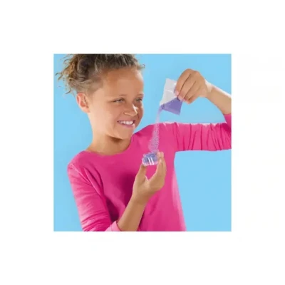 Afbeelding van SES Creative 14710 Zandkaarsen Creatieve Knutselset voor Kinderen vanaf 6 Jaar Maak unieke kaarsen met wasparels en mallen Perfect om cadeau te geven creatief plezier