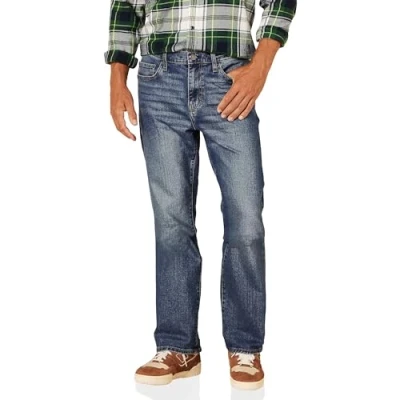 Image de Amazon Essentials Jean pour homme, coupe droite, délavé moyen, 81,3 x cm (l L)
