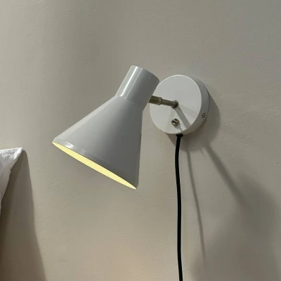 Afbeelding van Dyberg Larsen Sleep wandlamp, putty wit, Ø 15 cm, staal